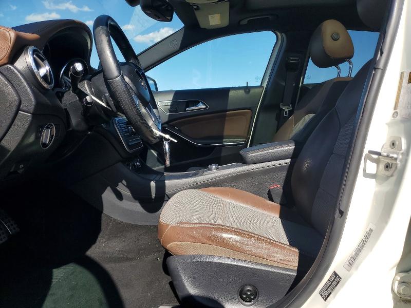 58018356 :رقم المزاد ، WDCTG4GB1FJ038339 vin ، 2015 Mercedes-benz Gla مزاد بيع