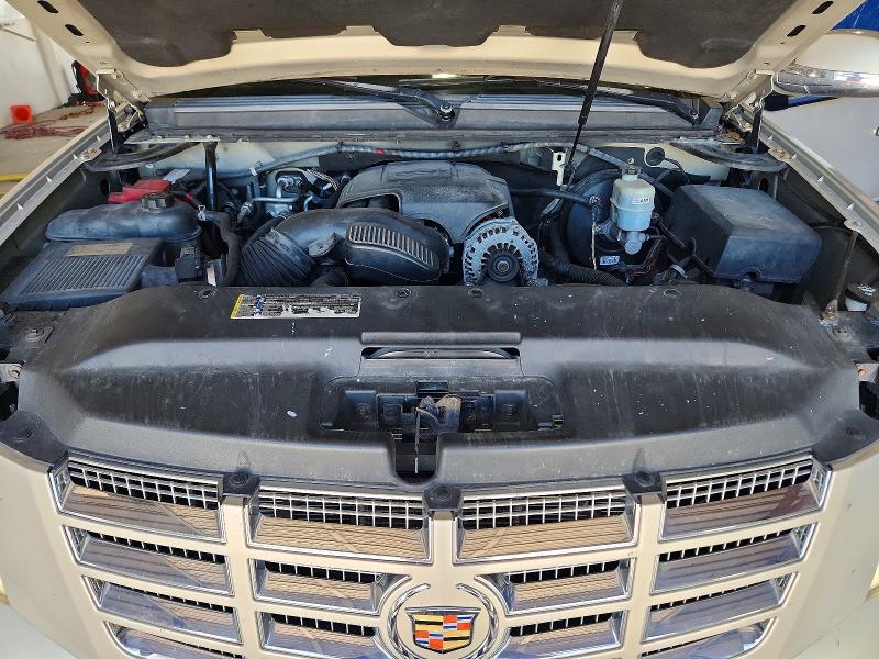 2010 Cadillac Escalade მანქანა იყიდება აუქციონზე, vin: 1GYUCAEF9AR146013, აუქციონის ნომერი: 57528476