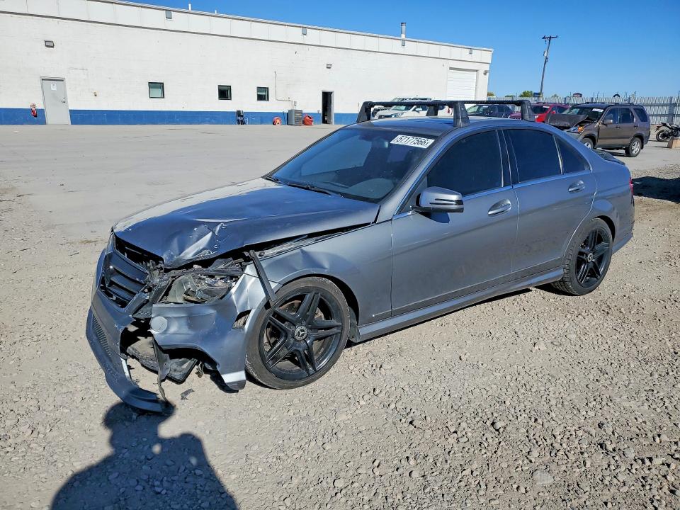 57177566 :رقم المزاد ، WDDGF8BB4BR140776 vin ، 2011 Mercedes-benz C مزاد بيع