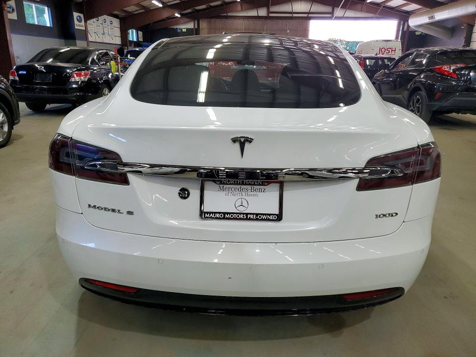 2018 Tesla Model S მანქანა იყიდება აუქციონზე, vin: 5YJSA1E25JF244333, აუქციონის ნომერი: 57812726