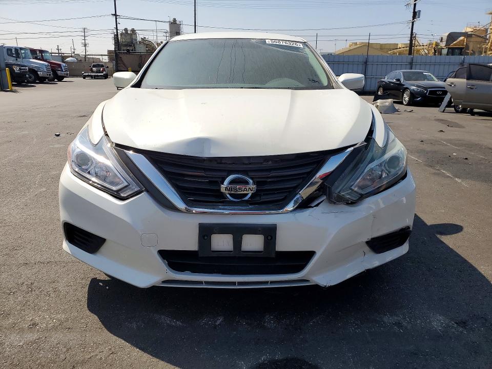 2016 Nissan Altima მანქანა იყიდება აუქციონზე, vin: 1N4AL3AP2GC143653, აუქციონის ნომერი: 56876326