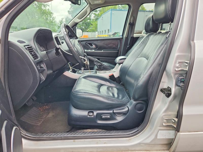 58464046 :رقم المزاد ، 4M2CU57196KJ02840 vin ، 2006 Mercury Mariner مزاد بيع