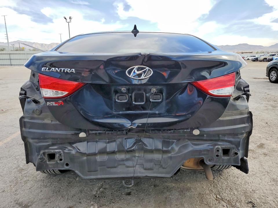 2013 Hyundai Elantra მანქანა იყიდება აუქციონზე, vin: 5NPDH4AE0DH283987, აუქციონის ნომერი: 56091346