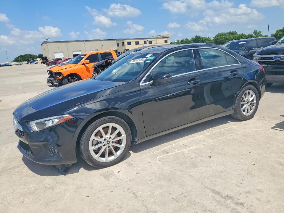 56542766 :رقم المزاد ، W1K3G4EB8LW044958 vin ، 2020 Mercedes-benz A مزاد بيع