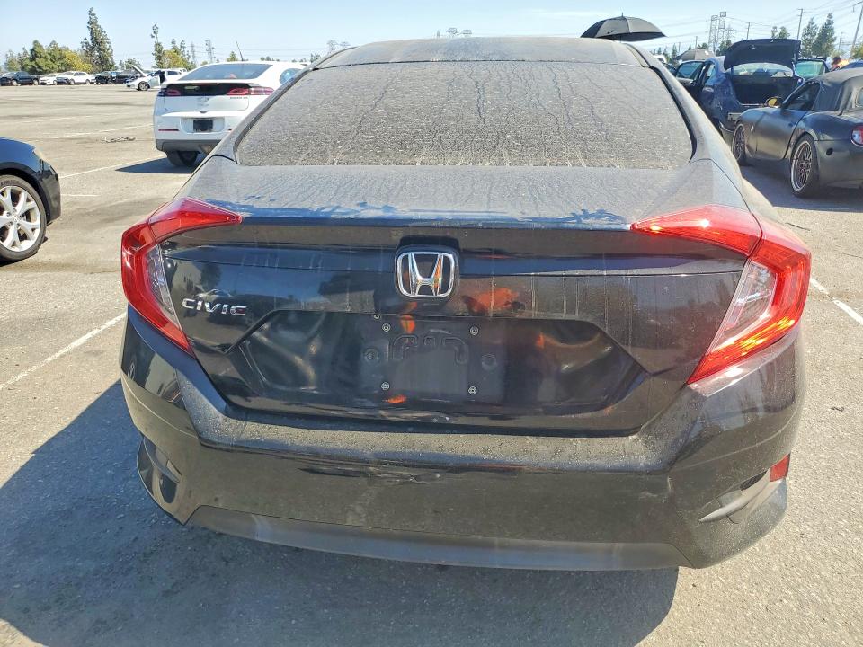 56487626 :رقم المزاد ، 2HGFC2F58HH514249 vin ، 2017 Honda Civic مزاد بيع