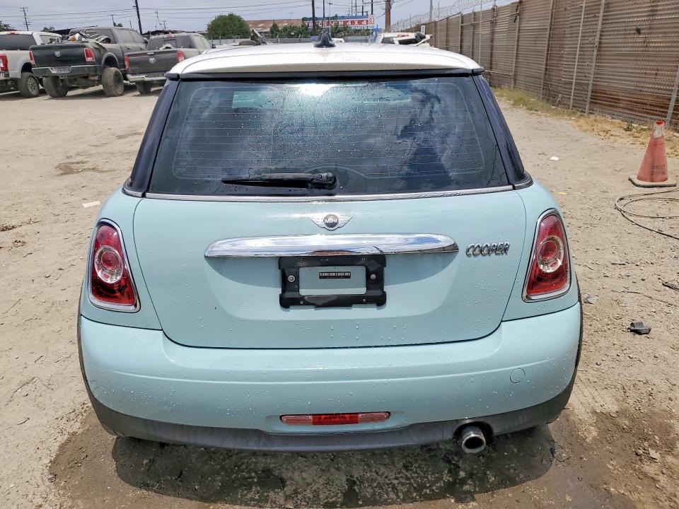 Продаж на аукціоні авто 2012 Mini Cooper, vin: WMWSU3C5XCT260136, номер лоту: 57818236