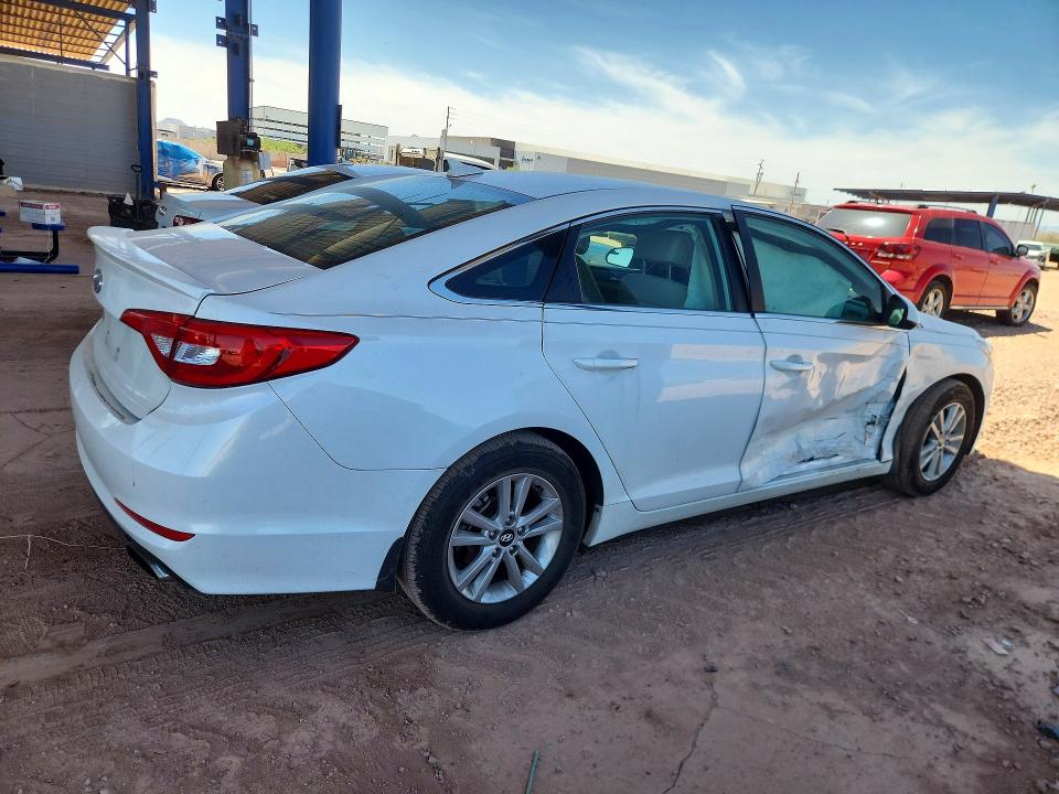 56084336 :رقم المزاد ، 5NPE24AF6FH211497 vin ، 2015 Hyundai Sonata مزاد بيع