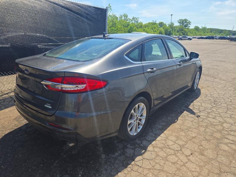 56580176 :رقم المزاد ، 3FA6P0HD8LR110737 vin ، 2020 Ford Fusion مزاد بيع
