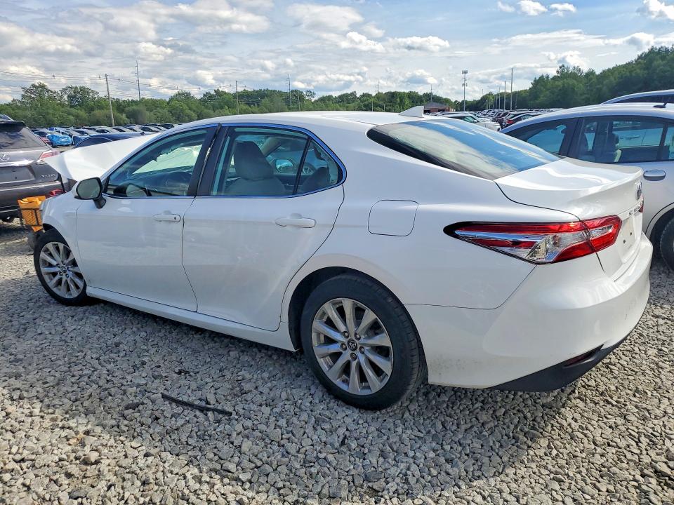 2019 Toyota Camry მანქანა იყიდება აუქციონზე, vin: 4T1B11HK4KU819618, აუქციონის ნომერი: 57719956