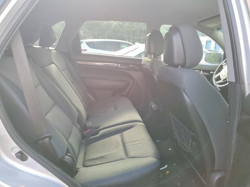 2013 Kia Sorento მანქანა იყიდება აუქციონზე, vin: 5XYKTCA64DG343057, აუქციონის ნომერი: 57327636