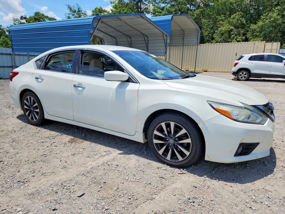 Продажа на аукционе авто 2017 Nissan Altima, vin: 1N4AL3AP4HC157443, номер лота: 57029266