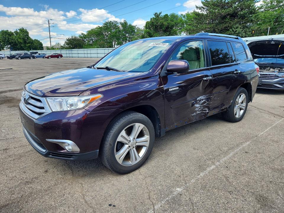 Auction sale of the 2011 Toyota Highlander, vin: 5TDDK3EH1BS061353, lot number: 53985756