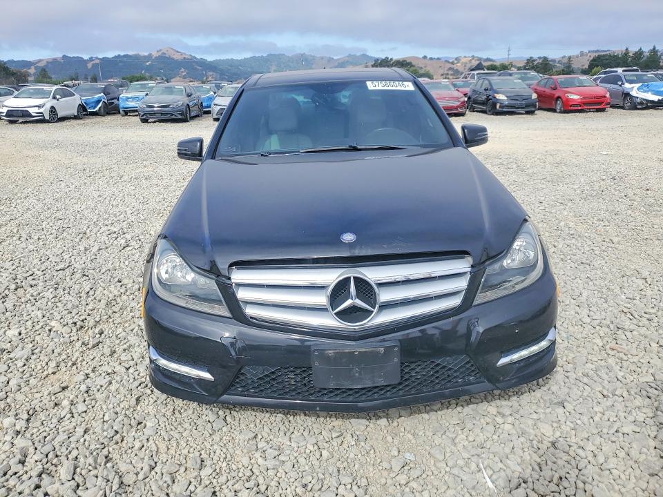 Продаж на аукціоні авто 2012 Mercedes-benz C, vin: WDDGF4HB0CA644287, номер лоту: 57586046