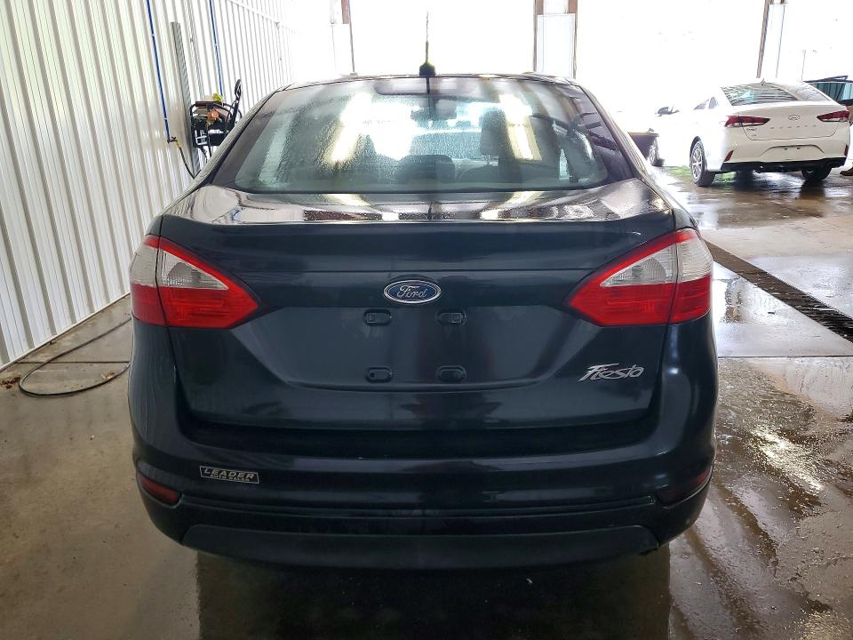 57951906 :رقم المزاد ، 3FADP4AJ9FM158117 vin ، 2015 Ford Fiesta مزاد بيع