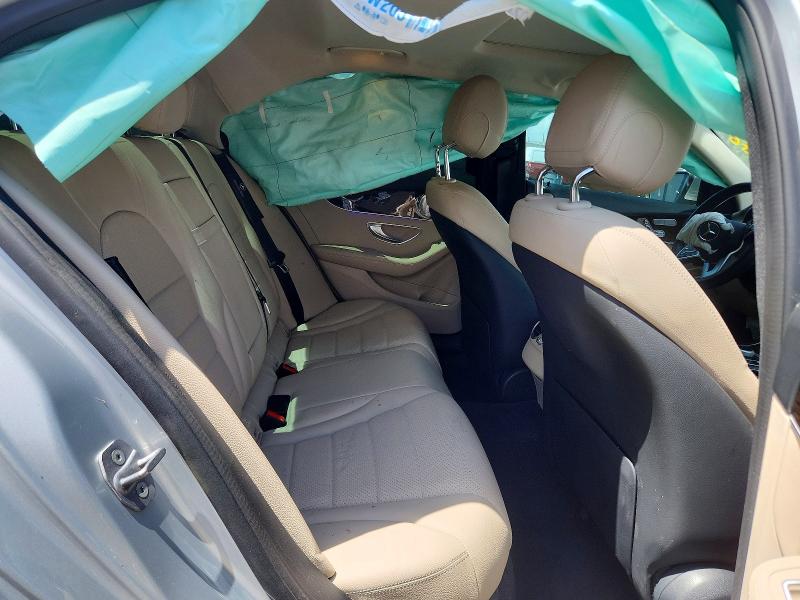57464696 :رقم المزاد ، W1KWF8DB8MR638118 vin ، 2021 Mercedes-benz C مزاد بيع