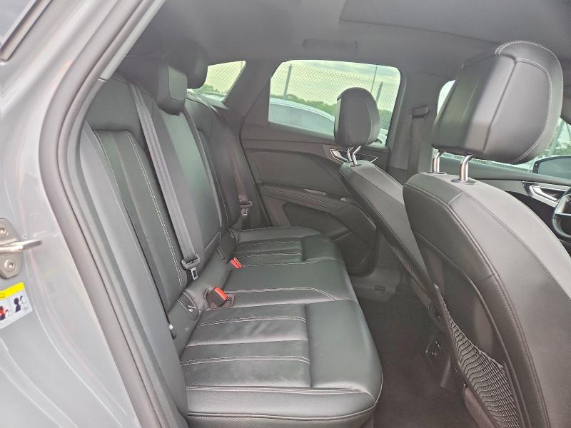 58723616 :رقم المزاد ، WA142BFZ8PP025379 vin ، 2023 Audi Q4 E-tron مزاد بيع
