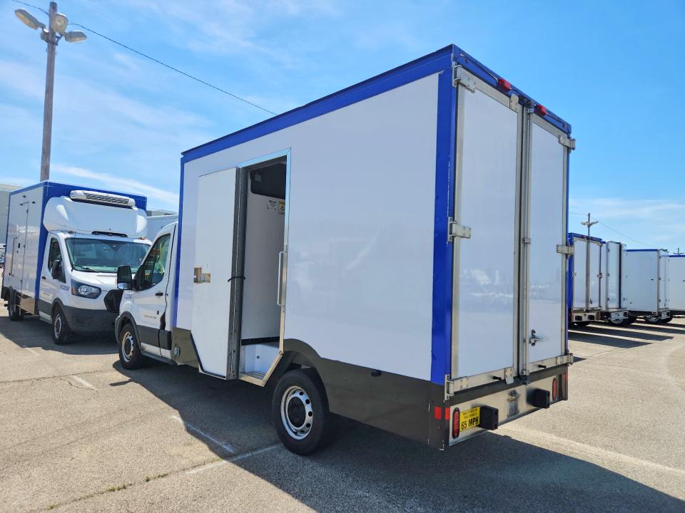 55606916 :رقم المزاد ، 1FDBW5Z86MKA80021 vin ، 2021 Ford Transit مزاد بيع