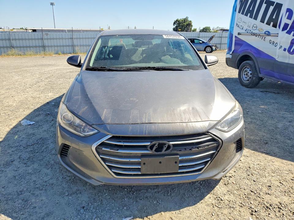 58452656 :رقم المزاد ، 5NPD74LF0JH334246 vin ، 2018 Hyundai Elantra مزاد بيع