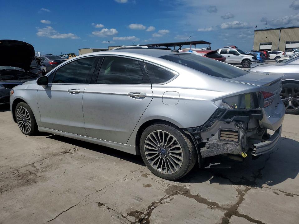 55002226 :رقم المزاد ، 3FA6P0D99JR168886 vin ، 2018 Ford Fusion مزاد بيع