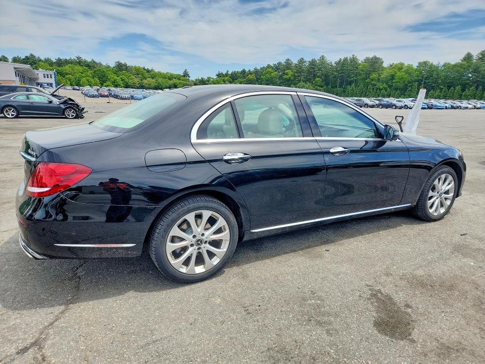 Продажа на аукционе авто 2019 Mercedes-benz E, vin: WDDZF4KBXKA551874, номер лота: 55924546