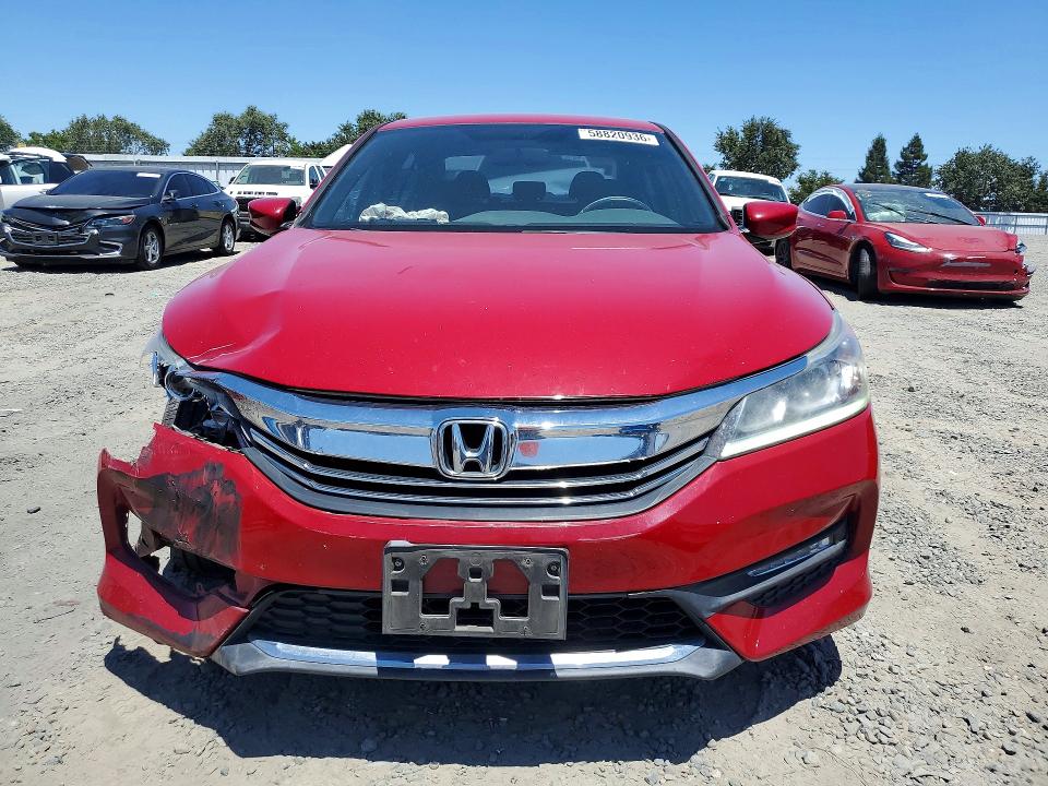 Продажа на аукционе авто 2017 Honda Accord, vin: 1HGCR2F5XHA153414, номер лота: 58820936