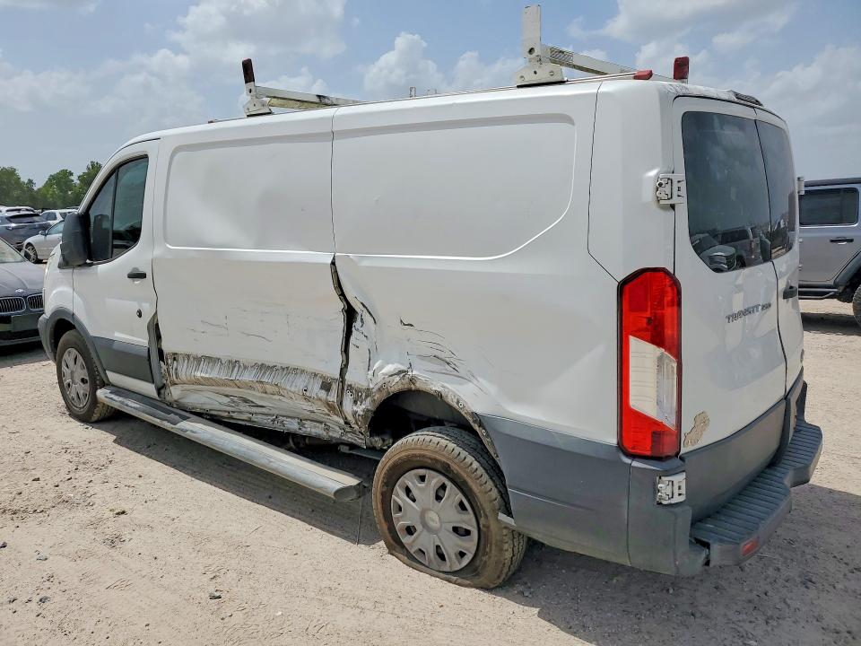 2015 Ford Transit მანქანა იყიდება აუქციონზე, vin: 1FTNR1ZM3FKA47172, აუქციონის ნომერი: 58940336