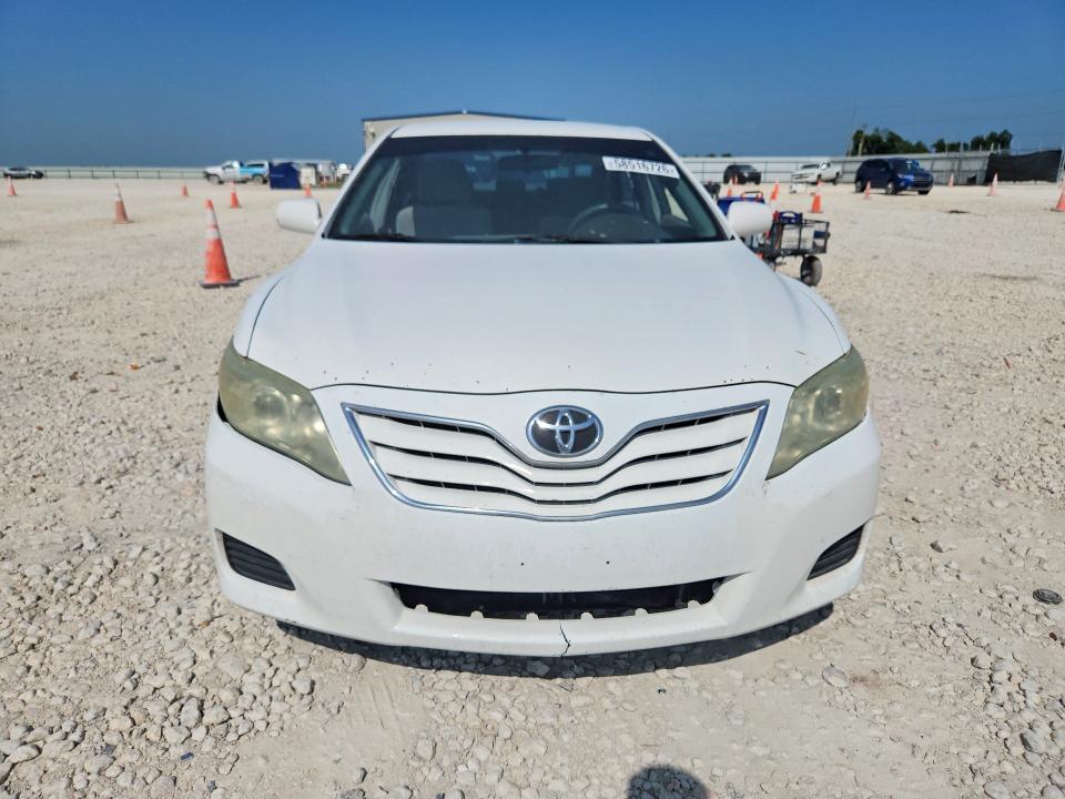 58516726 :رقم المزاد ، 4T1BF3EK5AU568818 vin ، 2010 Toyota Camry مزاد بيع