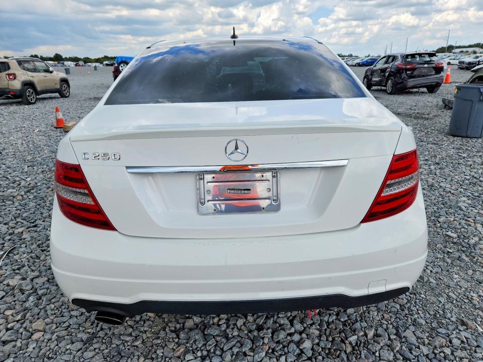 57044106 :رقم المزاد ، WDDGF4HB4DR299929 vin ، 2013 Mercedes-benz C مزاد بيع