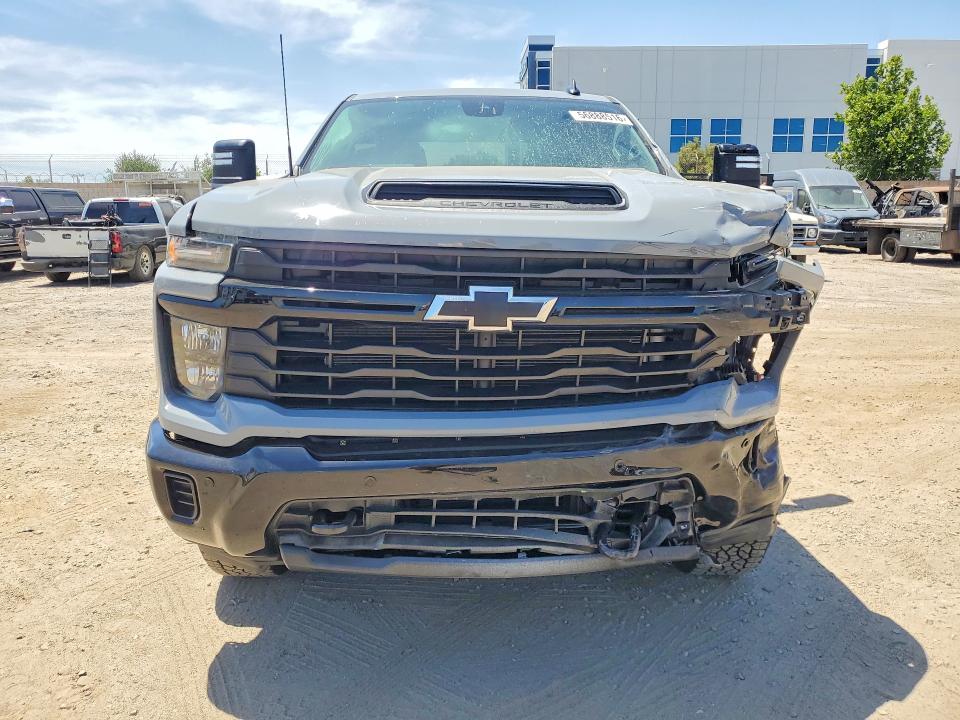 56888516 :رقم المزاد ، 2GC4KME77S1195613 vin ، 2025 Chevrolet Silverado مزاد بيع
