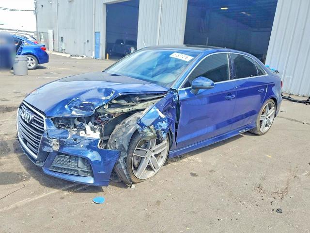 Продажа на аукционе авто 2019 Audi A3, vin: WAUJEGFFXK1018235, номер лота: 57631476