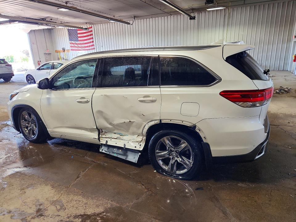 Продажа на аукционе авто 2017 Toyota Highlander, vin: 5TDDZRFH4HS422743, номер лота: 54854706