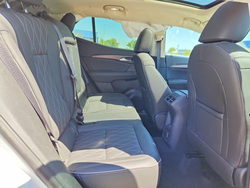 Продаж на аукціоні авто 2023 Buick Envision, vin: LRBFZSR4XPD194345, номер лоту: 55948266