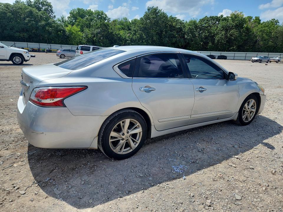 59012336 :رقم المزاد ، 1N4AL3AP0FC283022 vin ، 2015 Nissan Altima مزاد بيع