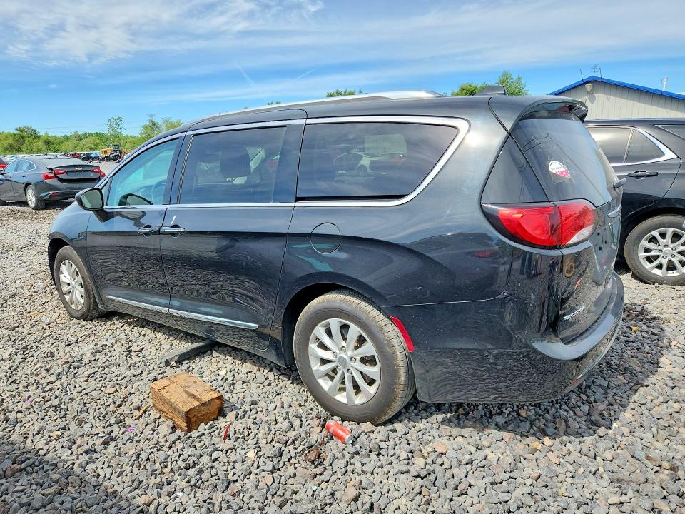 Продажа на аукционе авто 2018 Chrysler Pacifica, vin: 2C4RC1EG6JR247900, номер лота: 55879106