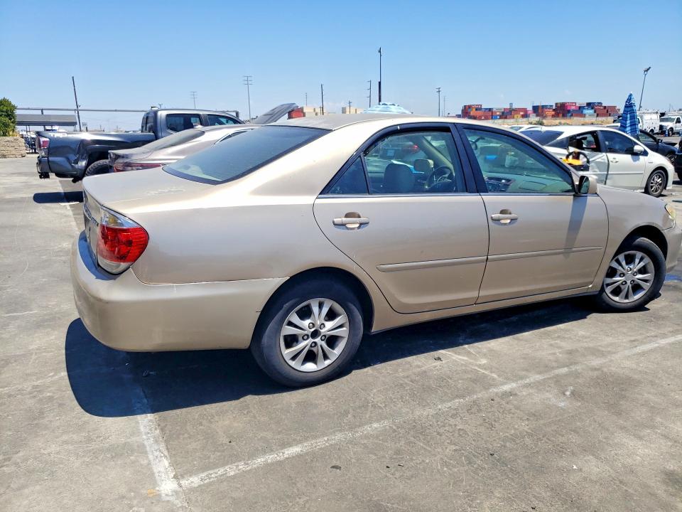 2006 Toyota Camry მანქანა იყიდება აუქციონზე, vin: 4T1BF30K66U117587, აუქციონის ნომერი: 57574256
