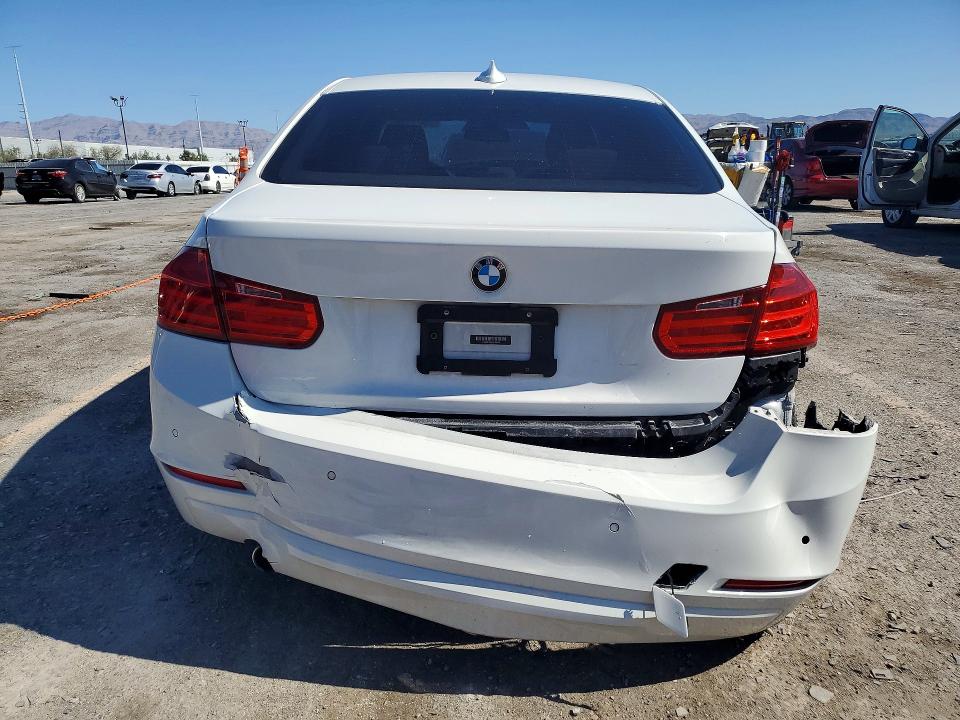 59013066 :رقم المزاد ، WBA3B1C55FK139474 vin ، 2015 Bmw 320 مزاد بيع