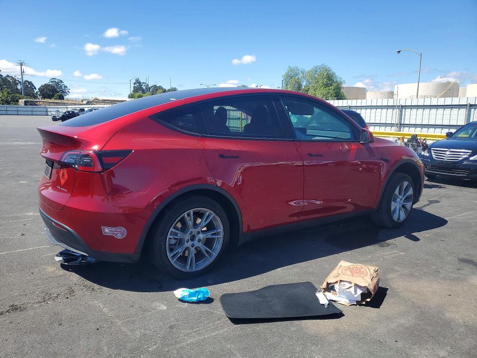 2024 Tesla Model Y მანქანა იყიდება აუქციონზე, vin: 7SAYGAEE9RF036313, აუქციონის ნომერი: 56361626
