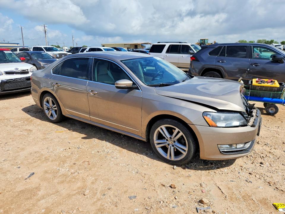 2015 Volkswagen Passat მანქანა იყიდება აუქციონზე, vin: 1VWCV7A36FC048512, აუქციონის ნომერი: 56889216