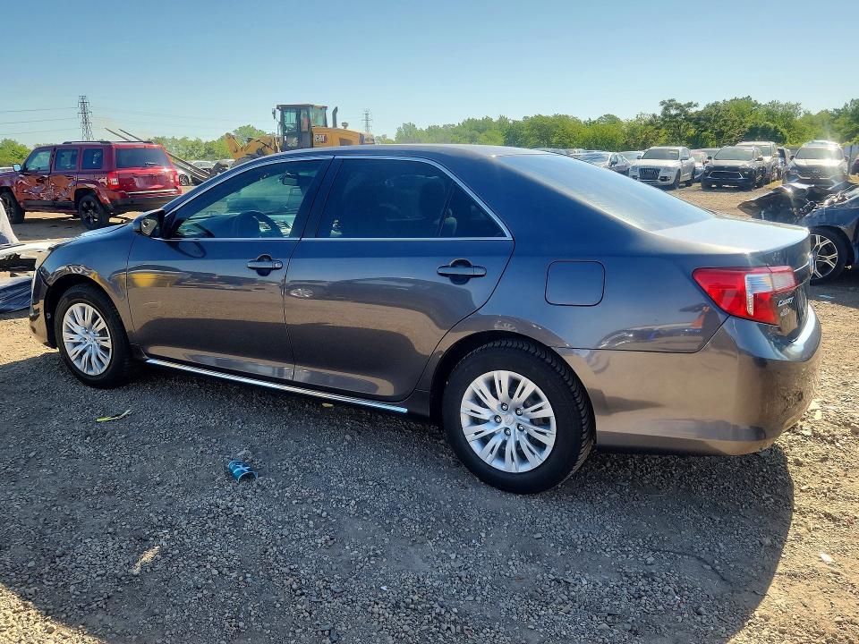 55109916 :رقم المزاد ، 4T1BF1FK2CU606561 vin ، 2012 Toyota Camry مزاد بيع