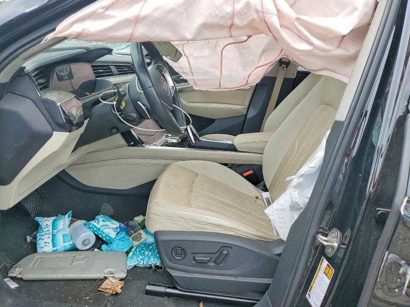 56513026 :رقم المزاد ، WA1LABGE4NB014562 vin ، 2022 Audi E-tron مزاد بيع