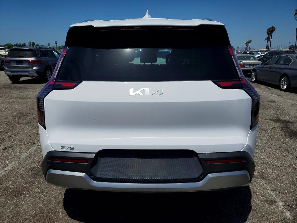 56878646 :رقم المزاد ، 5XYAFFS55SG002998 vin ، 2025 Kia Ev9 مزاد بيع