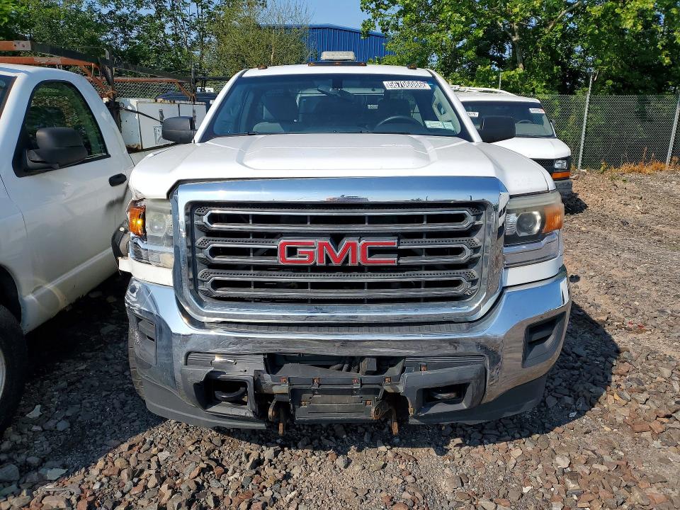56706086 :رقم المزاد ، 1GT02XEGXFZ142322 vin ، 2015 Gmc Sierra مزاد بيع