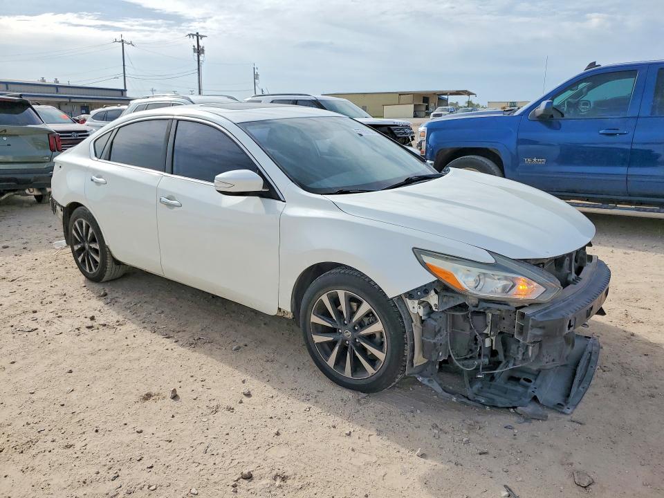 Продажа на аукционе авто 2018 Nissan Altima, vin: 1N4AL3AP7JC136463, номер лота: 57780166