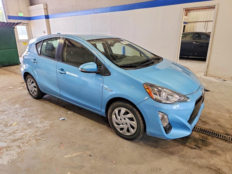 Продаж на аукціоні авто 2015 Toyota Prius C, vin: JTDKDTB38F1105670, номер лоту: 57209526