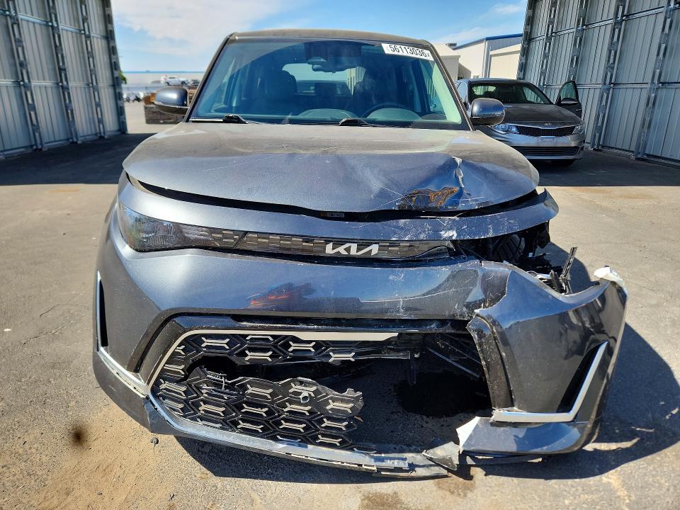 56113036 :رقم المزاد ، KNDJ53AU8P7883114 vin ، 2023 Kia Soul مزاد بيع
