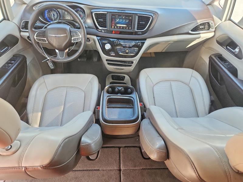 56747936 :رقم المزاد ، 2C4RC1DG9LR265411 vin ، 2020 Chrysler Voyager مزاد بيع