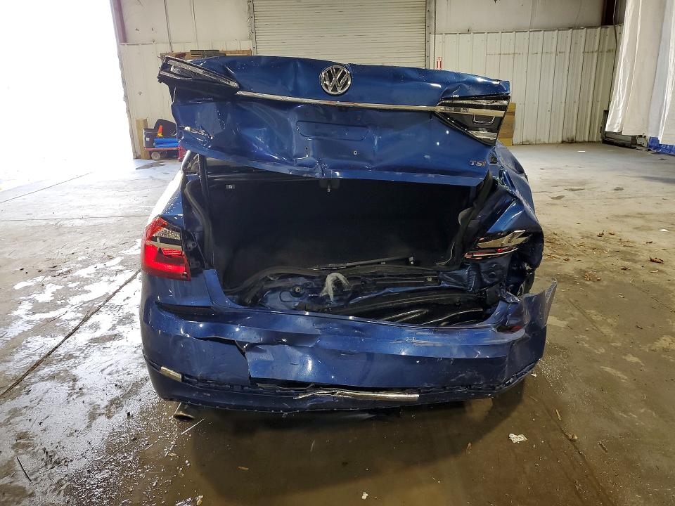 2017 Volkswagen Passat მანქანა იყიდება აუქციონზე, vin: 1VWDT7A33HC059349, აუქციონის ნომერი: 58024116