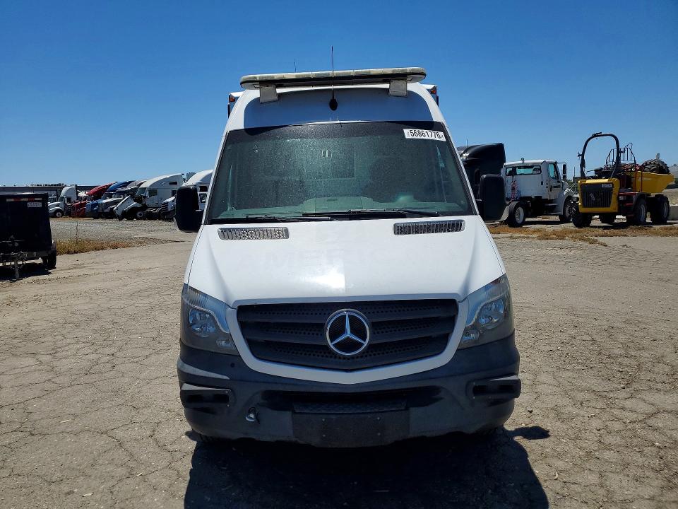 56861776 :رقم المزاد ، WDAPE7CD8HP412907 vin ، 2017 Mercedes-benz Sprinter مزاد بيع