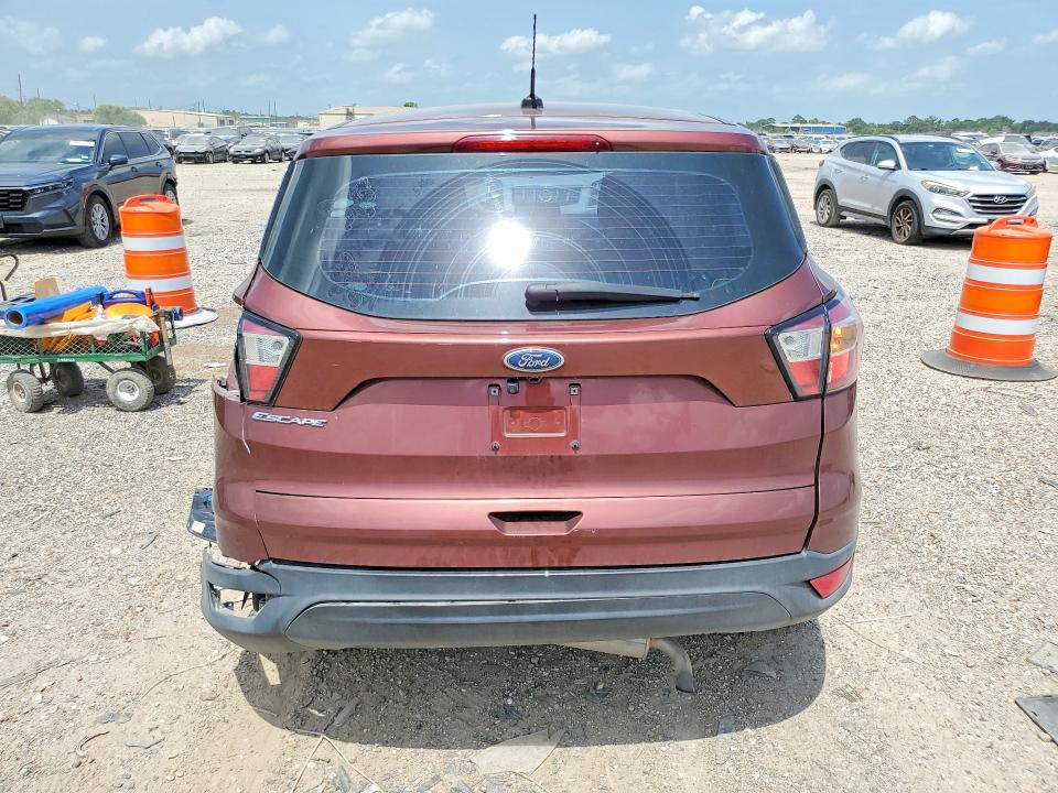 59099156 :رقم المزاد ، 1FMCU0F72JUA09407 vin ، 2018 Ford Escape مزاد بيع