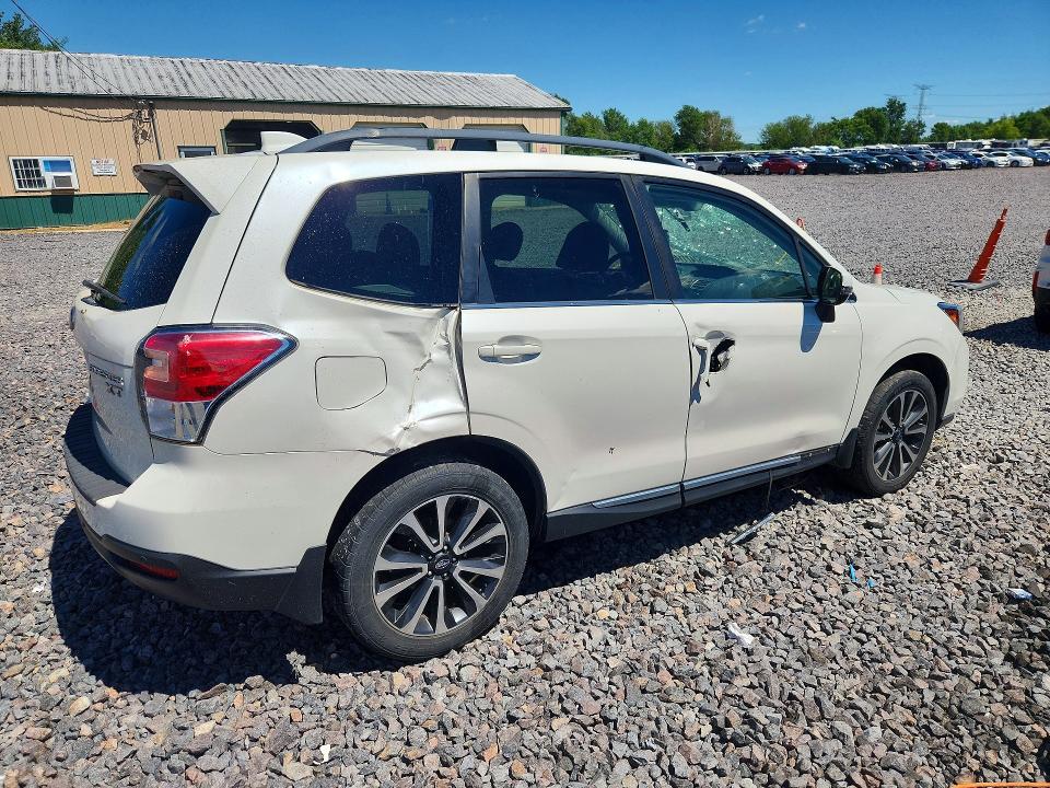 57471146 :رقم المزاد ، JF2SJGWC7HH540508 vin ، 2017 Subaru Forester مزاد بيع